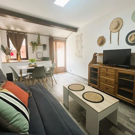 Au Pied Des Remparts 10 Rue Saint Jean Apartment Villefranche-de-Conflent Exterior photo