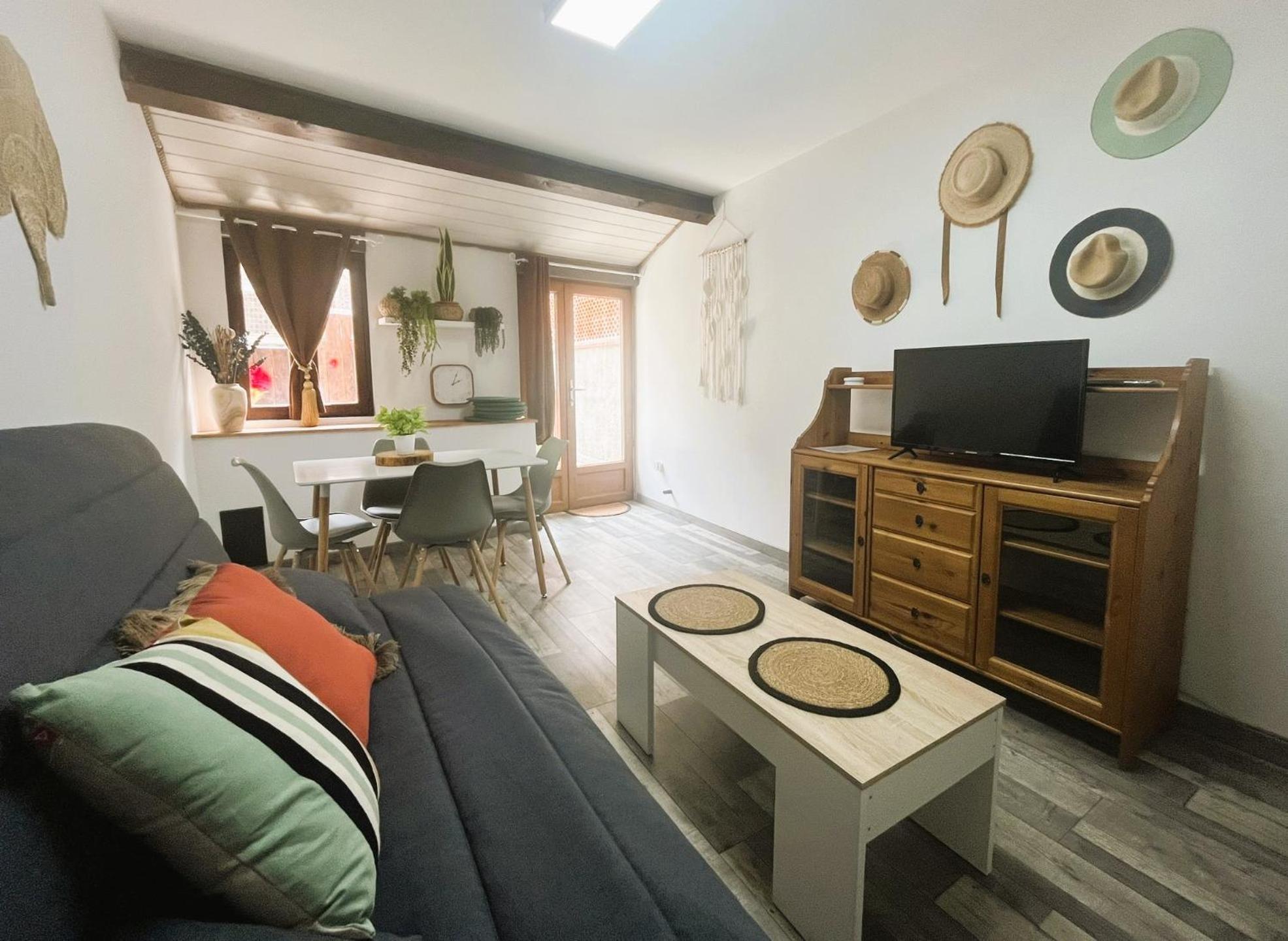 Au Pied Des Remparts 10 Rue Saint Jean Apartment Villefranche-de-Conflent Exterior photo